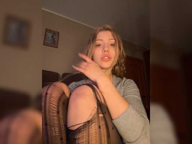 suenya live cam on BongaCams