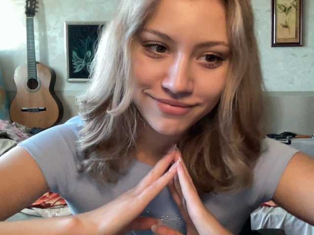 suenya live cam on BongaCams