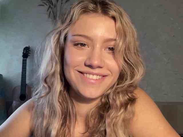 suenya webcam