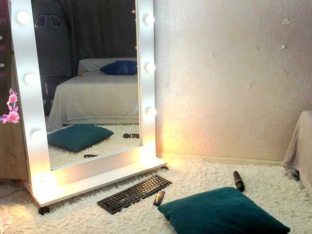 SugarNyaa's BongaCams show and profile