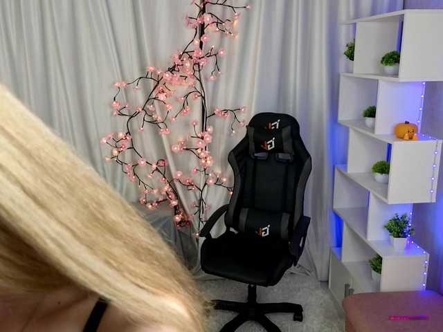 SugarNyaa live cam