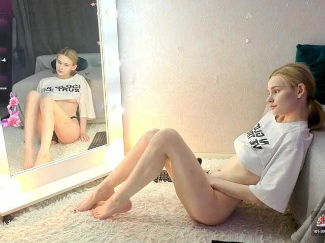 SugarNyaa's BongaCams show and profile