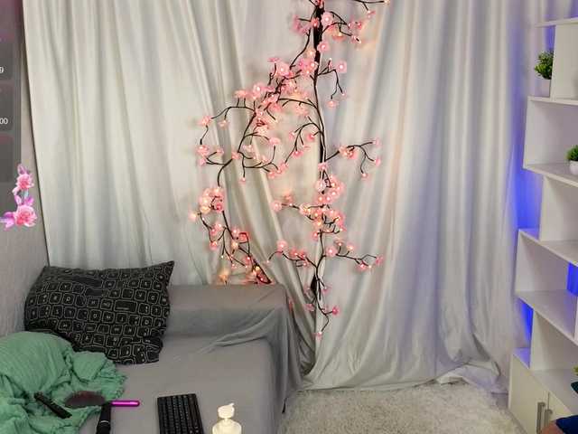 SugarNyaa's BongaCams show and profile