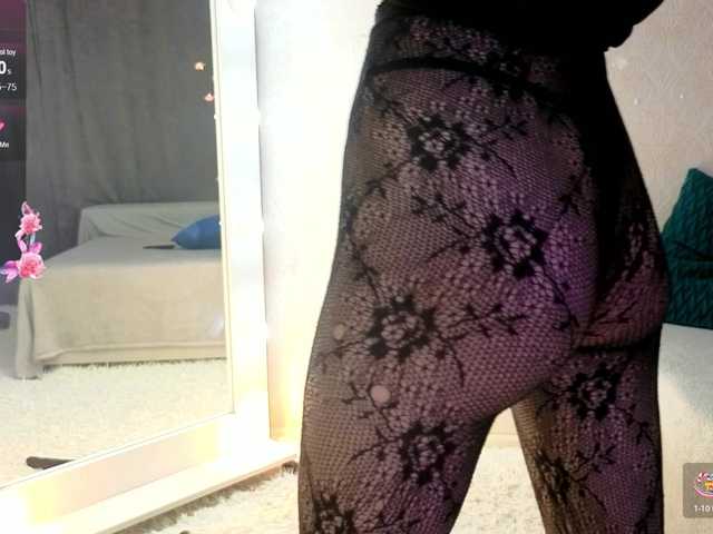 SugarNyaa's BongaCams show and profile