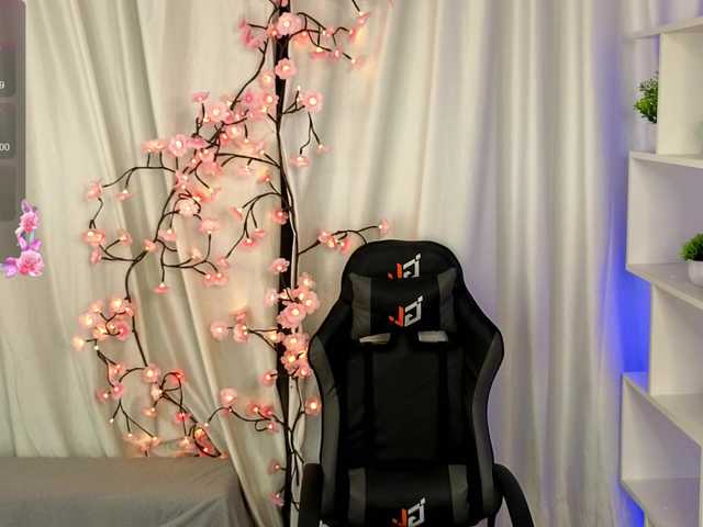 SugarNyaa's BongaCams show and profile