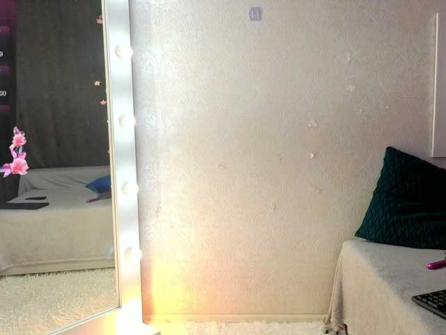 SugarNyaa's BongaCams show and profile