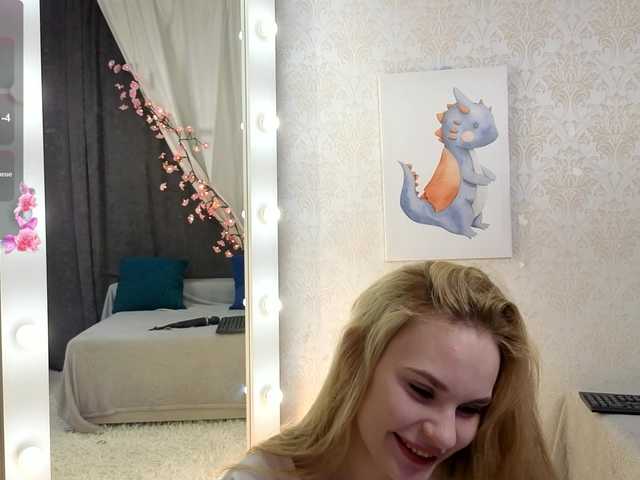 SugarNyaa's BongaCams show and profile