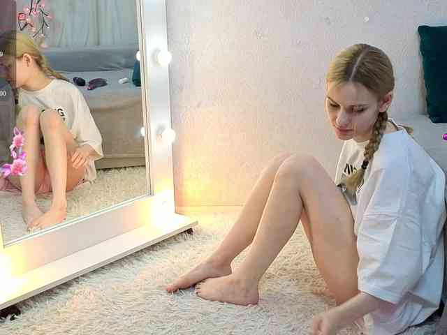 Live stream of SugarNyaa