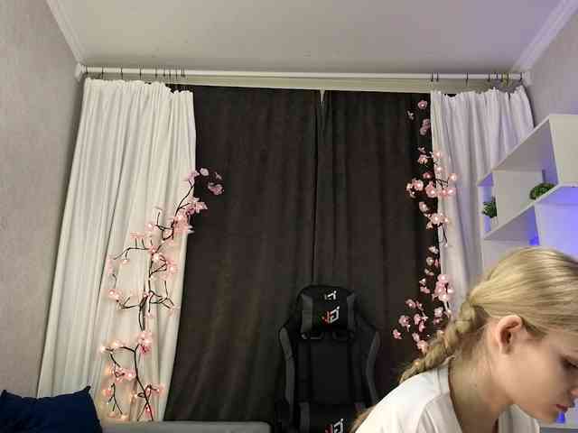 Модель: SugarNyaa