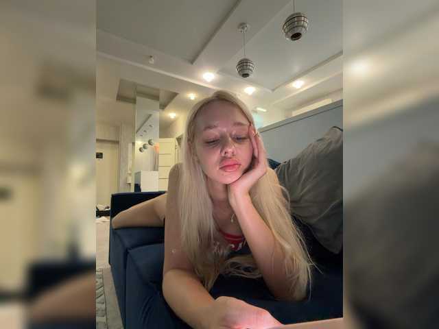 SweetMi333 live cam on BongaCams