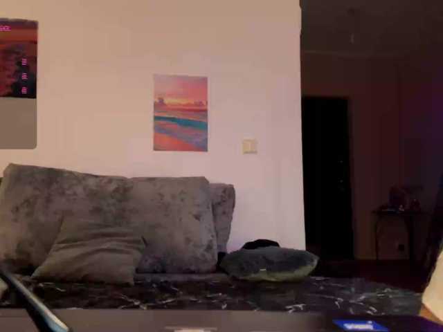 SweetMi333 live cam on BongaCams
