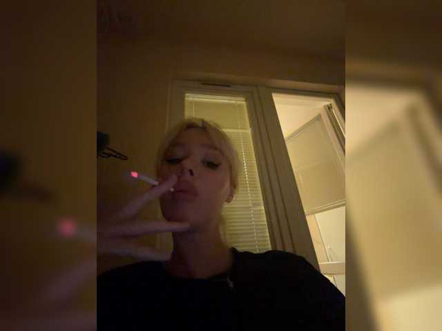 SweetMi333 live cam on BongaCams