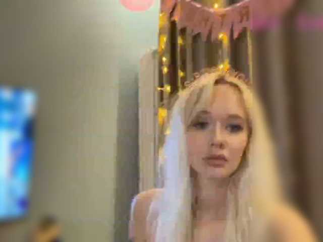 SweetMi333 live cam on BongaCams