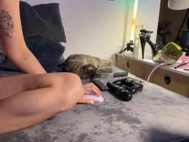 Mis_Squirt webcam