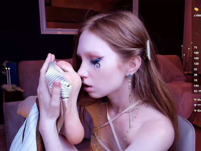 Lakisha live cam on BongaCams