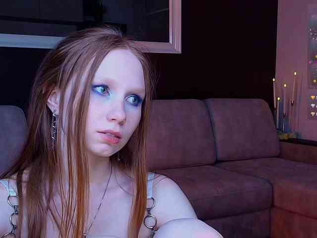 Model: Lakisha
