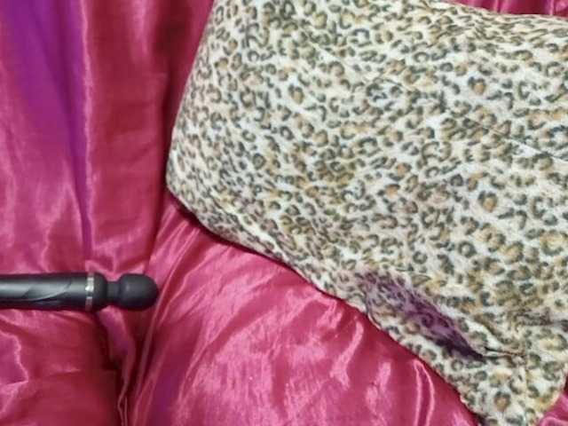 Foreversweetx's BongaCams show and profile