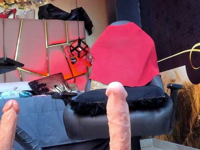 MissVictoriia's BongaCams show and profile