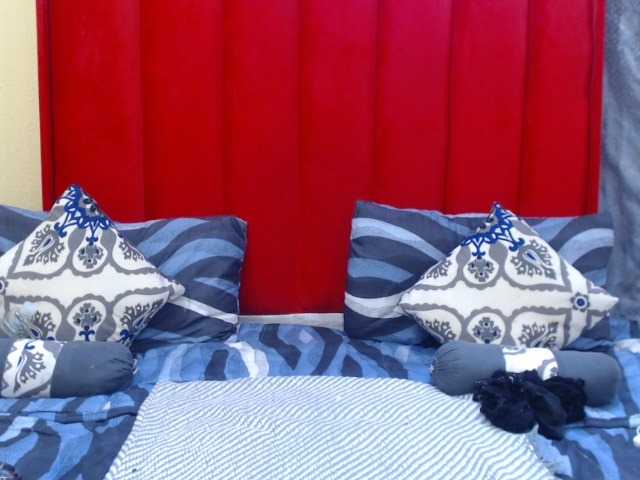Your-Milly168 live cam on BongaCams