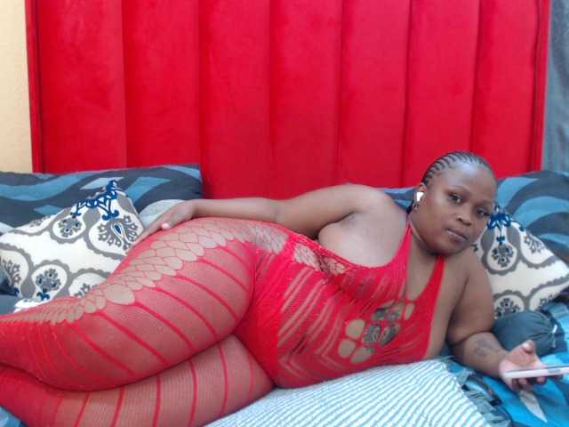Your-Milly168 live cam on BongaCams