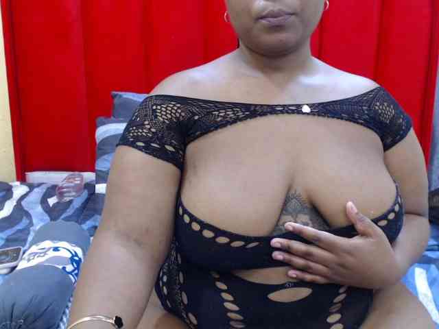 Your-Milly168 webcam