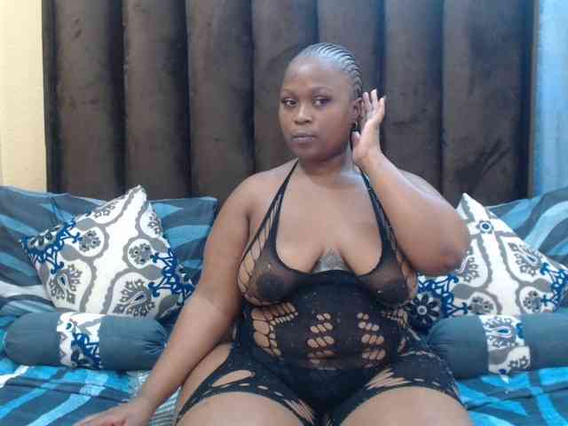 Your-Milly168 webcam