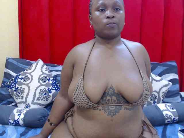 Your-Milly168 webcam