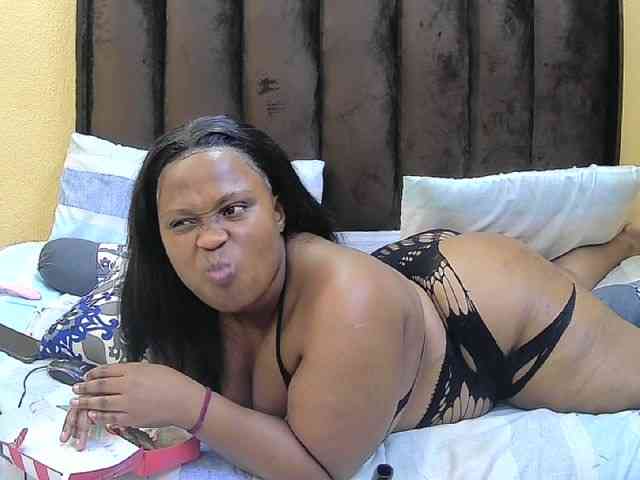 Your-Milly168 webcam