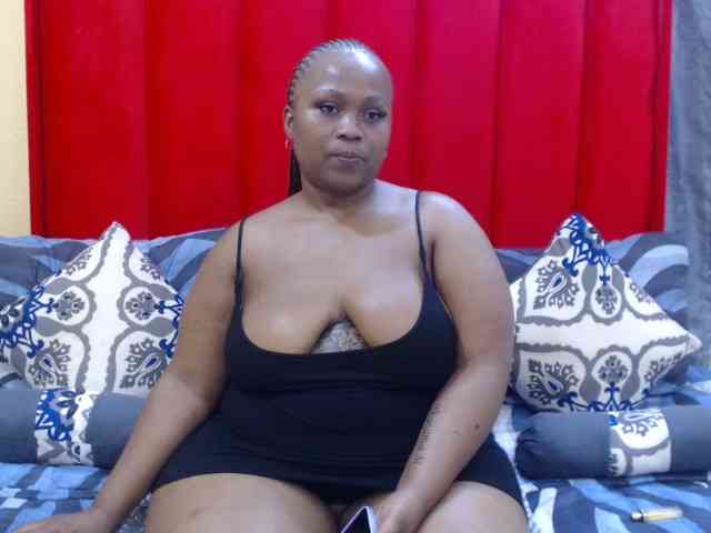 Your-Milly168 webcam