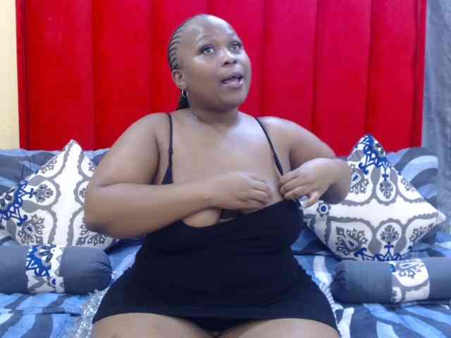 Your-Milly168 webcam