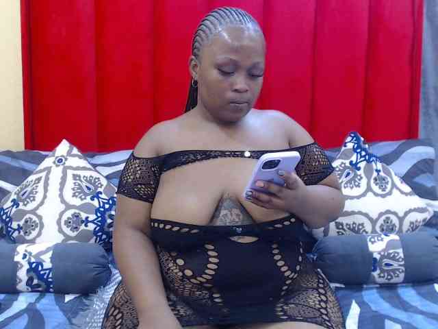 Your-Milly168 webcam