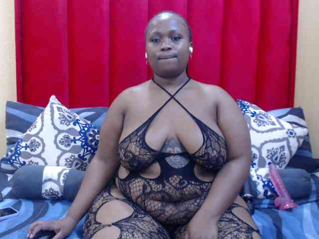 Your-Milly168 webcam