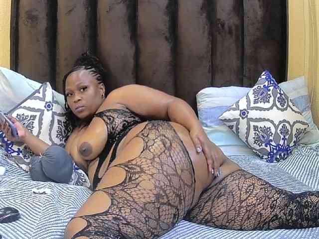 Your-Milly168 webcam