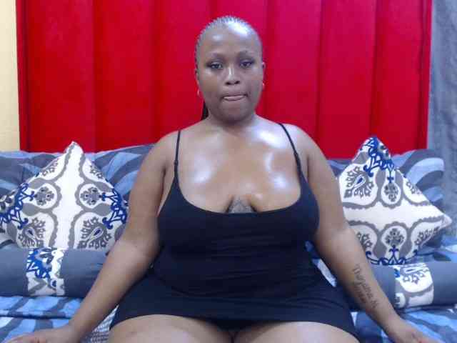 Your-Milly168 webcam