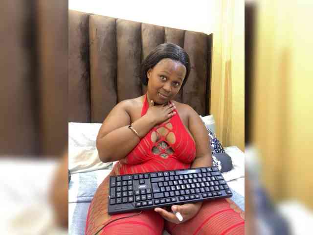 Your-Milly168 webcam