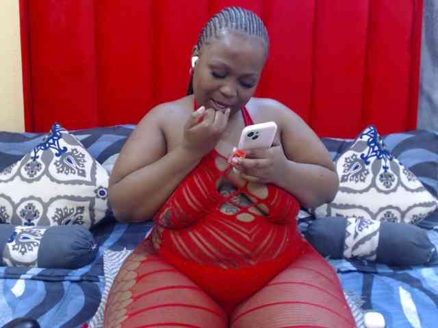 Your-Milly168 webcam