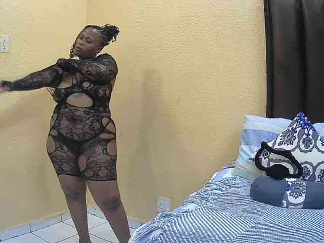 Your-Milly168 webcam
