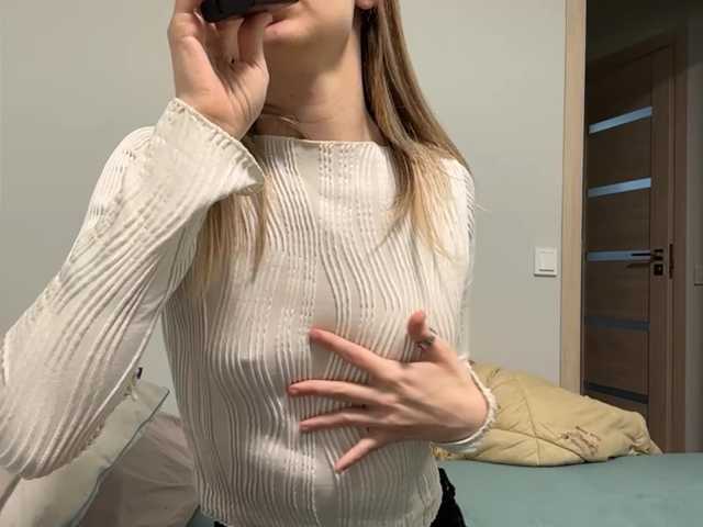 Peachy-keens's BongaCams show and profile