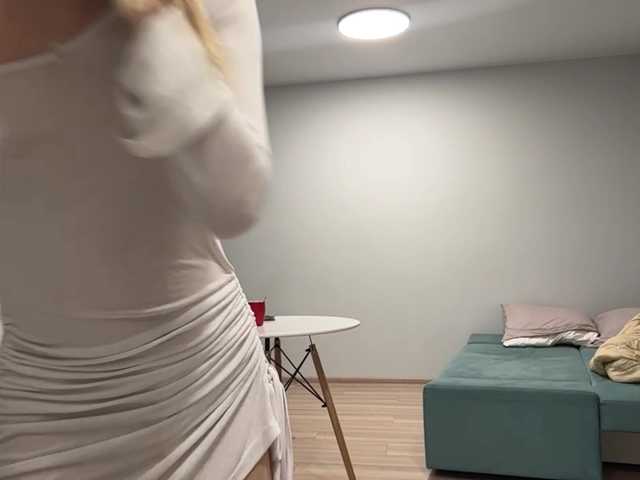 Peachy-keens's BongaCams show and profile