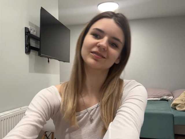 Peachy-keens's BongaCams show and profile