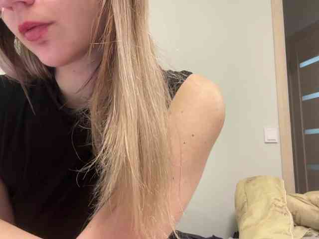 Peachy-keens webcam