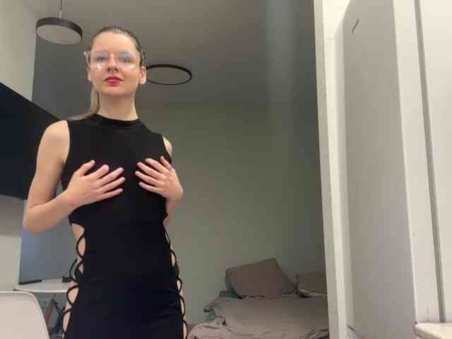 Peachy-keens webcam