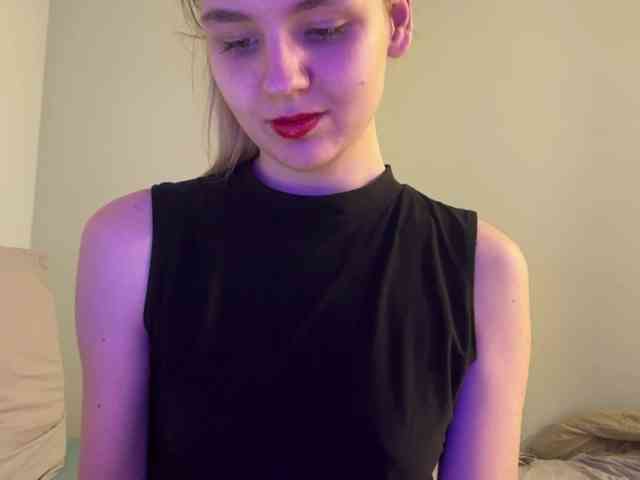 Peachy-keens webcam