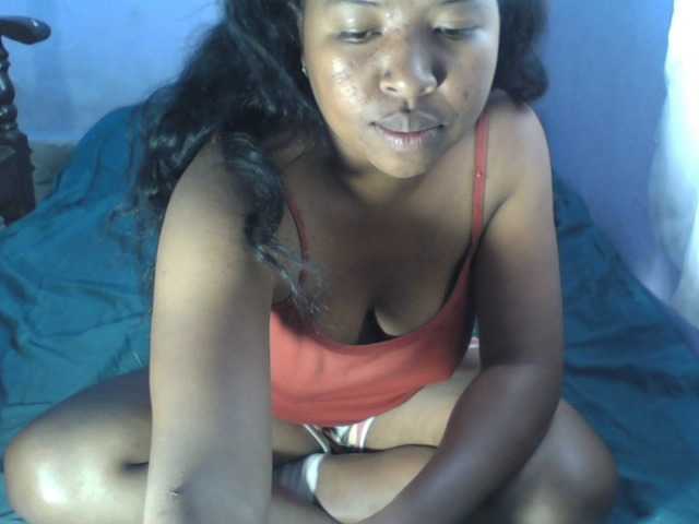 kaelah live cam on BongaCams