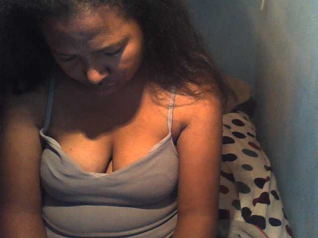 kaelah live cam on BongaCams