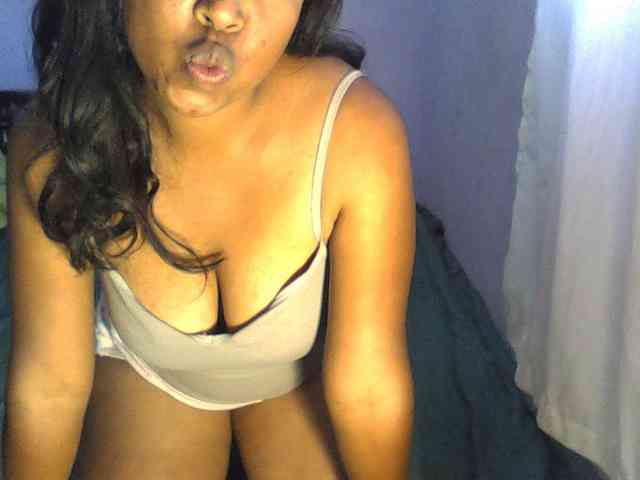 kaelah webcam