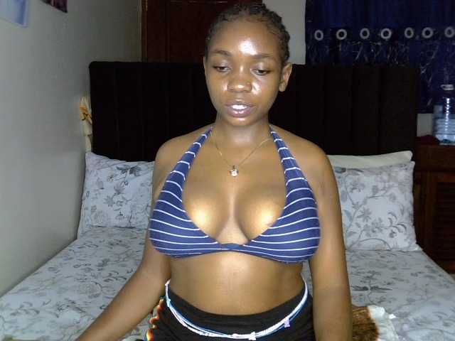 Sexy-tirri live cam on BongaCams