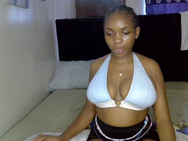 Sexy-tirri live cam on BongaCams