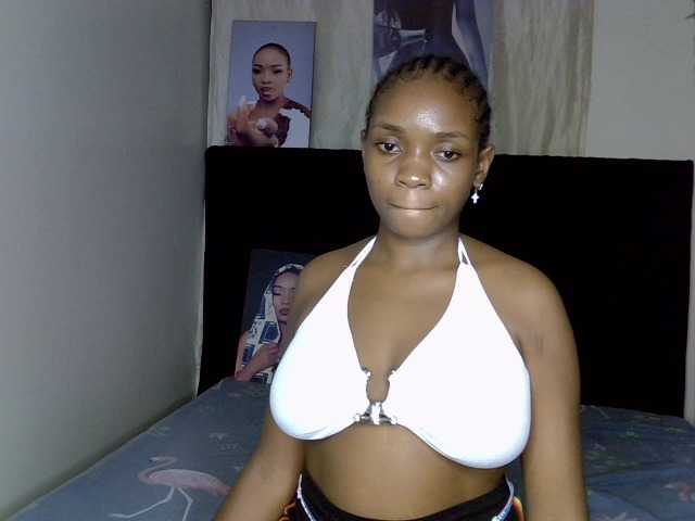 Sexy-tirri webcam bongacams model stream image