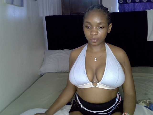 Sexy-tirri live cam on BongaCams